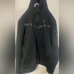 Looking to sell a black tech fleece